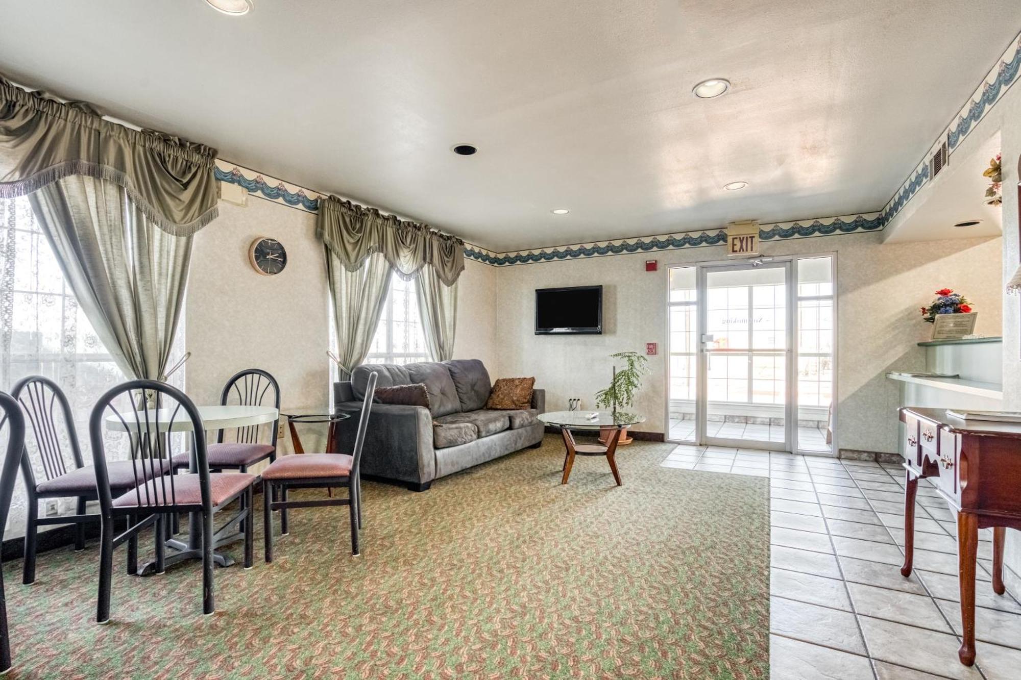 Oyo Hotel Wichita Falls I-44 Sheppard Airforce Ngoại thất bức ảnh