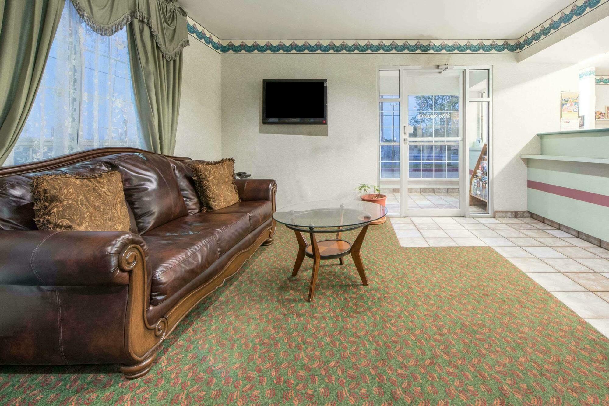 Oyo Hotel Wichita Falls I-44 Sheppard Airforce Ngoại thất bức ảnh